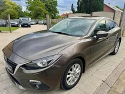Rouge Utilisé 2015 Mazda 3 Berline | 9 990 € (Super prix)