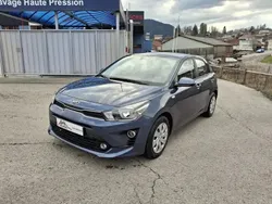 Utilisé 2020 Kia Rio Urban Berline | 12 980 € (Prix juste)