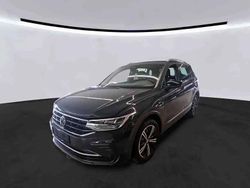 Gris Utilisé 2022 VW Tiguan Active SUV | 30 758 € (Prix juste)