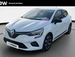 Blanc Utilisé 2023 Renault Clio V Evolution Citadine | 15 499 € (Prix juste)
