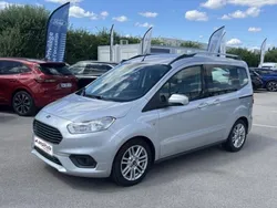 Gris Utilisé 2021 Ford Tourneo Courier Viva Monospace | 15 999 € (Prix juste)