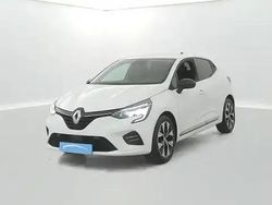 Blanc Occasion 2023 Renault Clio V Berline | 14 990 € (Prix juste)