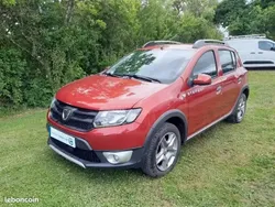 Rouge Utilisé 2013 Dacia Sandero Stepway Ambiance Citadine | 7 990 € (Prix assez cher)