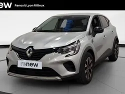 Gris Utilisé 2024 Renault Captur Evolution SUV | 18 690 € (Prix juste)