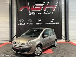 Beige Utilisé 2010 Renault Modus Expression Monospace | 4 490 € (Prix assez cher)