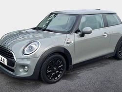 Utilisé 2018 Mini ONE Hatch Citadine | 16 990 € (Prix juste)