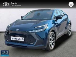 Utilisé 2024 Toyota C-HR Design SUV | 28 990 € (Prix juste)