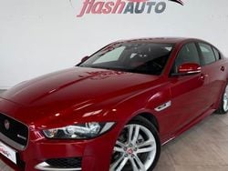 Rouge Utilisé 2015 Jaguar XE R-Sport Berline | 15 900 € (Prix juste)