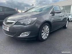 Gris Utilisé 2011 Opel Astra Cosmo Citadine | 5 990 € (Prix juste)