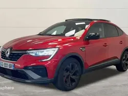 Rouge Utilisé 2022 Renault Arkana RS Line SUV | 21 799 € (Prix juste)