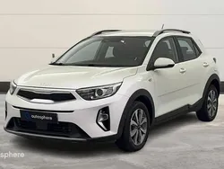 Blanc Utilisé 2022 Kia Stonic Active SUV | 15 799 € (Prix juste)
