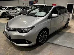 Gris Utilisé 2016 Toyota Auris Design Berline | 15 900 € (Prix juste)