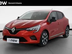 Rouge Utilisé 2023 Renault Clio V Evolution Citadine | 18 500 € (Prix assez cher)