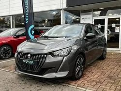 Gris platinium (m) Utilisé 2023 Peugeot 208 Style Citadine | 12 989 € (Prix juste)