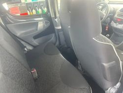 Bleu Utilisé 2009 Peugeot 107 Urban Move Citadine | 3 200 € (Prix juste)