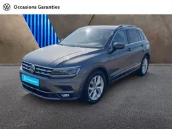 Gris Utilisé 2020 VW Tiguan SUV | 24 584 € (Prix juste)