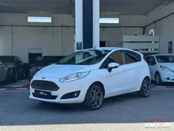 Blanc Utilisé 2017 Ford Fiesta Titanium Citadine | 8 990 € (Prix juste)