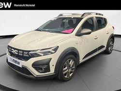 Blanc Utilisé 2023 Dacia Sandero Expression Citadine | 15 490 € (Prix assez cher)