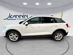 Blanc ibis Utilisé 2022 Audi Q2 Business SUV | 25 490 € (Prix juste)