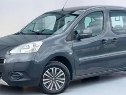 Gris Utilisé 2014 Peugeot Partner Tepee Active+ Monospace | 10 990 € (Prix assez cher)