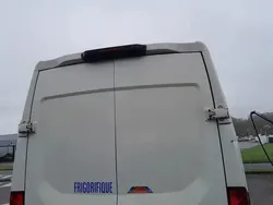 Blanc Utilisé 2016 Iveco Daily | 15 000 €