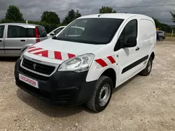 Blanc Utilisé 2017 Peugeot Partner Premium Monospace | 11 000 € (Prix assez cher)