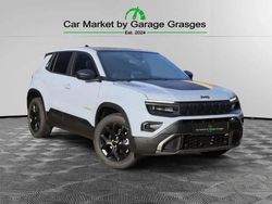 Gris Nouvelle 2025 Jeep Avenger North SUV | 36 990 €