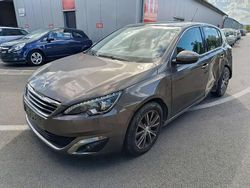 Gris Utilisé 2016 Peugeot 308 Allure Berline | 2 800 €