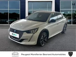 Blanc Utilisé 2021 Peugeot e-208 GT Citadine | 17 490 € (Prix cher)