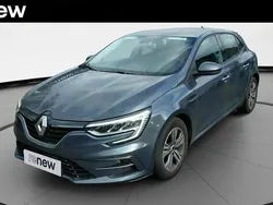 Gris Utilisé 2022 Renault Mégane IV Evolution Berline | 16 490 € (Prix juste)