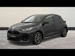 Utilisé 2022 Toyota Yaris Hybrid Design Berline | 19 499 € (Prix juste)