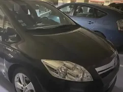 Noir Utilisé 2011 Toyota Auris Hybrid Connect Style Berline | 10 665 € (Super prix)