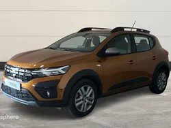 Orange Utilisé 2023 Dacia Sandero Expression Citadine | 16 499 € (Prix juste)