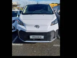 Blanc Utilisé 2024 Toyota Proace Van | 29 490 € (Prix juste)