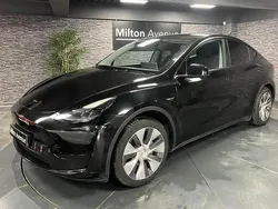 Noir Utilisé 2022 Tesla Model Y Standard Range SUV | 30 990 €