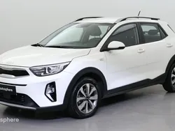 Blanc Utilisé 2022 Kia Stonic Active SUV | 17 499 € (Prix juste)