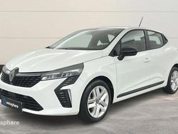 Blanc Utilisé 2024 Renault Clio V Evolution Berline | 16 499 € (Prix juste)