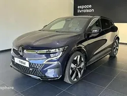 Bleu Utilisé 2022 Renault Mégane Equilibre SUV | 21 999 € (Prix juste)
