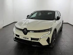 Blanc Nouvelle 2024 Renault Mégane Iconic Berline | 39 900 €