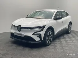 Blanc Utilisé 2022 Renault Mégane Evolution Berline | 23 990 € (Prix juste)
