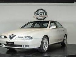 Blanc Utilisé 1999 Alfa Romeo 166 Berline | 17 000 €