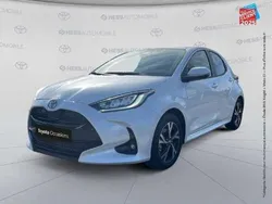 Utilisé 2025 Toyota Yaris Hybrid Design Berline | 24 999 € (Prix assez cher)