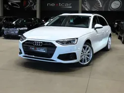 Blanc Utilisé 2021 Audi A4 Break | 24 990 € (Super prix)