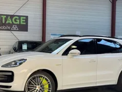 Blanc Utilisé 2019 Porsche Cayenne Turbo S SUV | 104 900 €