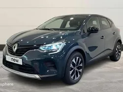 Bleu Utilisé 2024 Renault Captur Evolution SUV | 19 999 € (Prix juste)