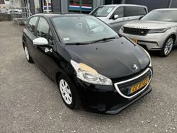 Noir Utilisé 2014 Peugeot 208 Citadine | 7 900 € (Prix juste)