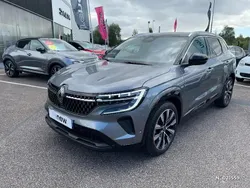 Gris Utilisé 2023 Renault Austral Techno SUV | 29 990 € (Prix juste)