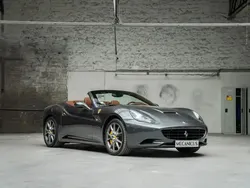 Gris Utilisé 2010 Ferrari California Cabriolet | 109 900 €