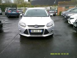 Gris Utilisé 2014 Ford Focus Titanium Berline | 9 980 € (Prix juste)