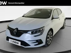 Blanc Utilisé 2022 Renault Mégane IV Techno Berline | 20 698 € (Prix assez cher)